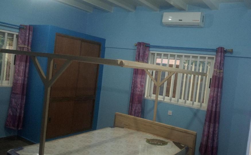 Maison Charlotte Forever Chambre D'Hotes Chez Un Couple Belgo Togolais Lome Ngoại thất bức ảnh